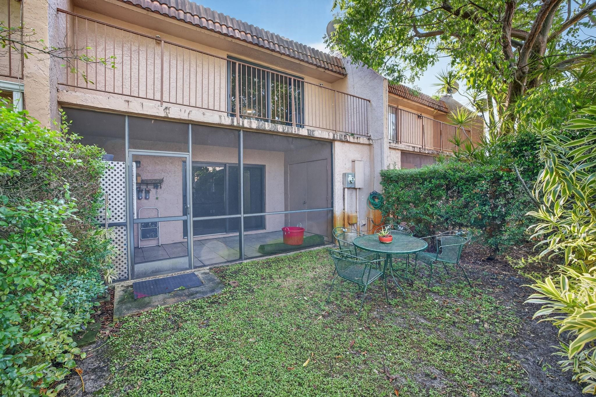 Valencia Village - Residential