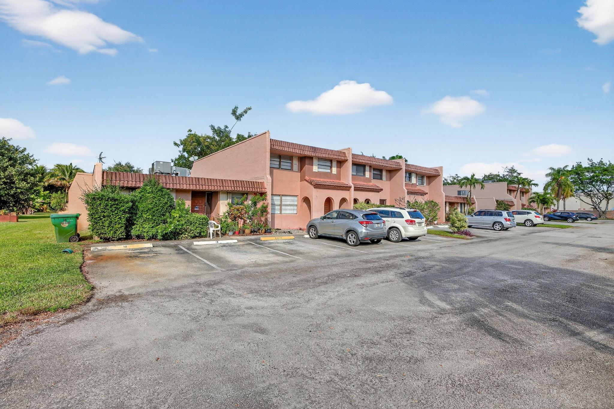 Valencia Village - Residential