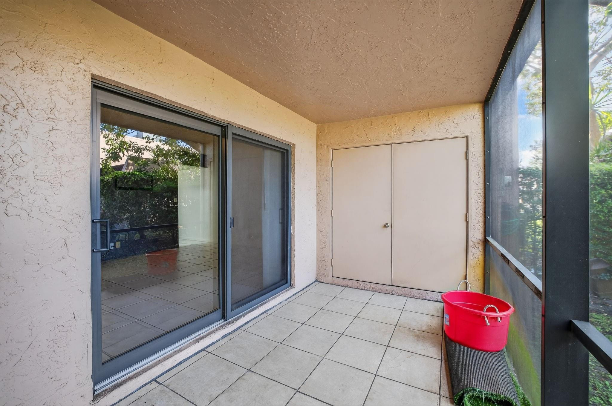 Valencia Village - Residential