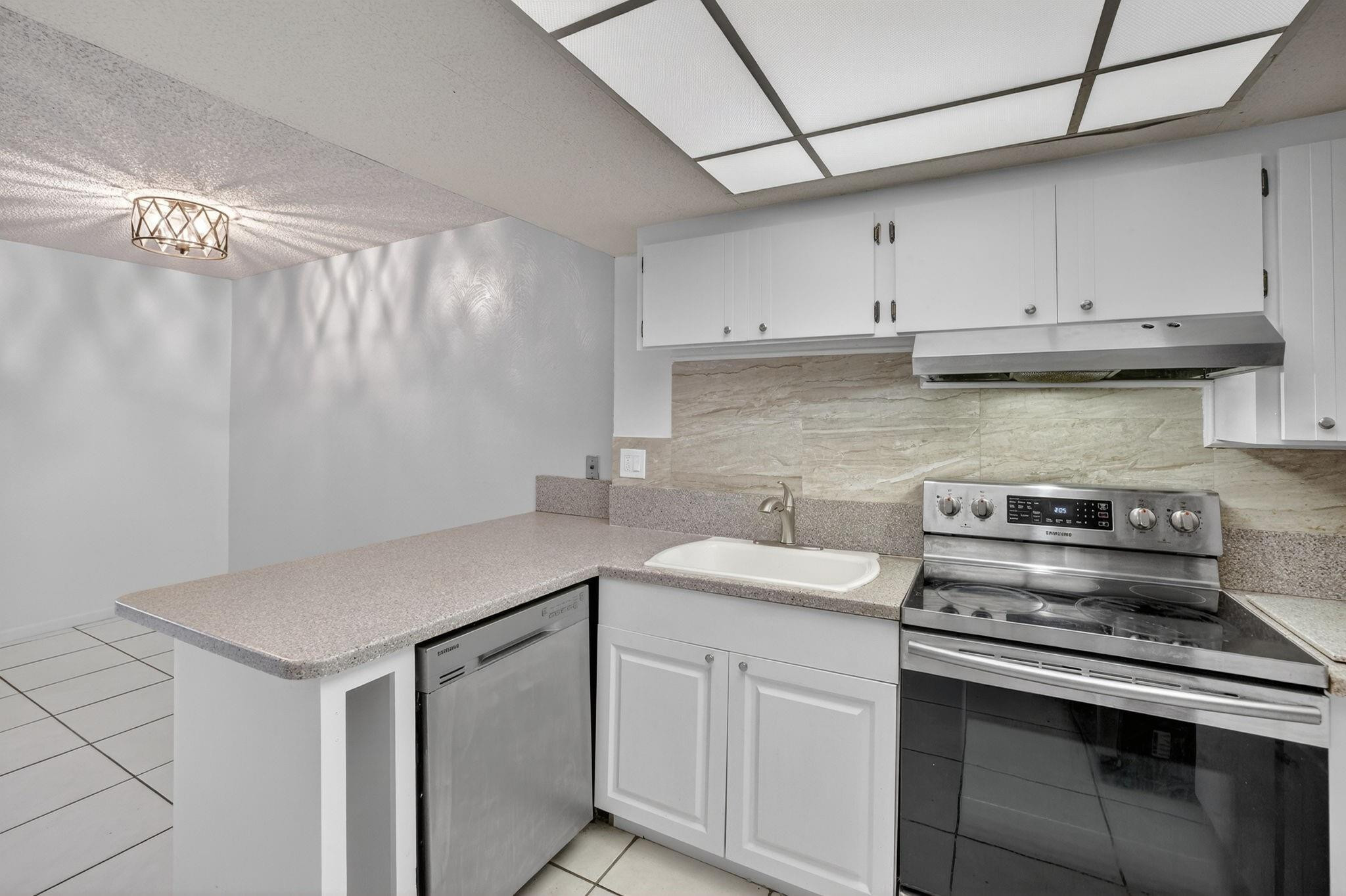 Valencia Village - Residential