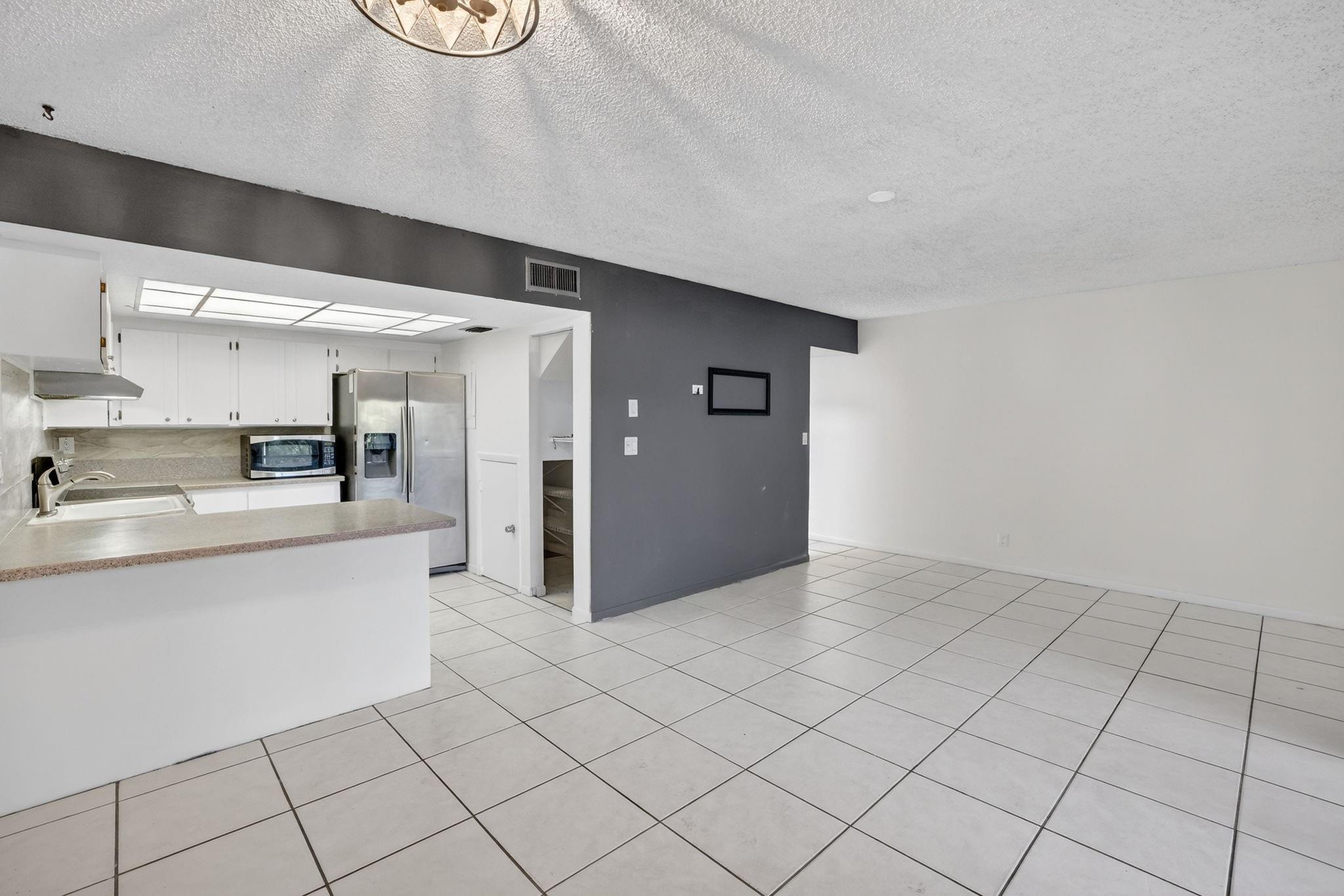 Valencia Village - Residential