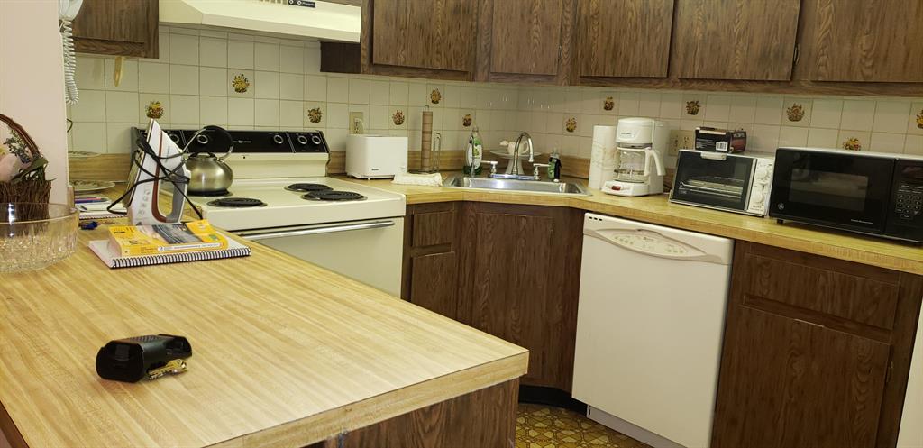 PINE RIDGE SOUTH III CONDO - Residential