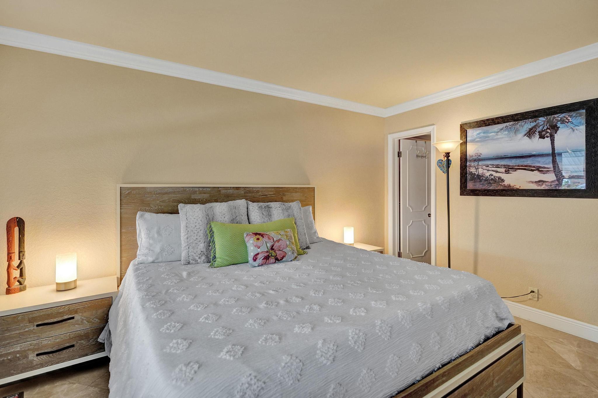 LAUREL TERRACE CONDO - Residential