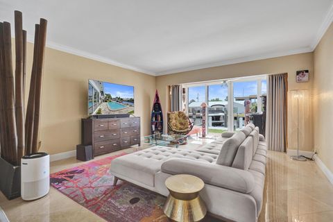 Tiny photo for 2820 NE 30th Street #Unit 2, Fort Lauderdale, FL 33306 (MLS # B26015053)