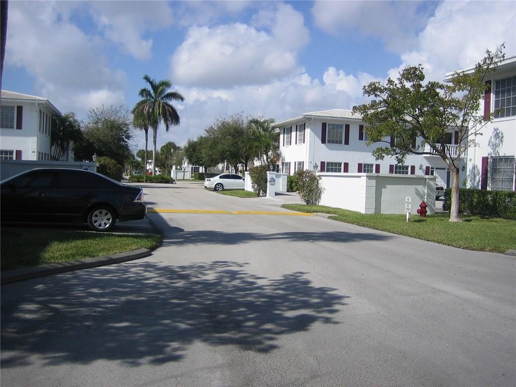 Imperial Point Colonnades - Residential Lease