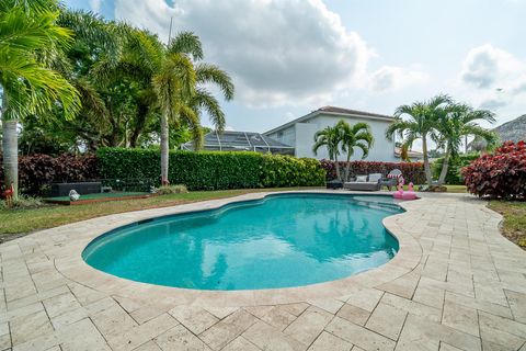 Single Family Residence in Wellington FL 1659 Club Drive Dr 34.jpg