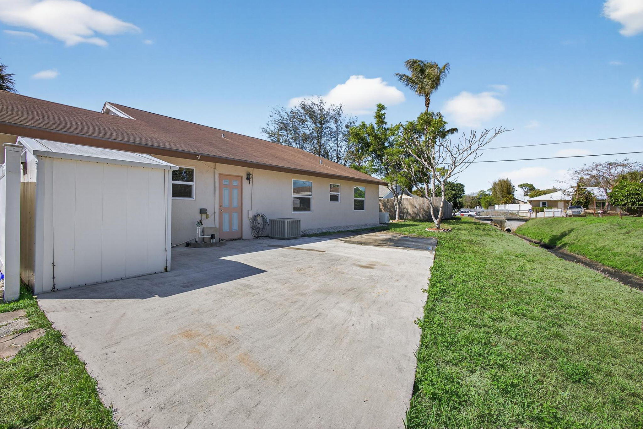 NORTH PALM BEACH HEIGHTS SEC 2B - Residential Lease