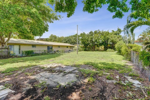 Tiny photo for 2315 MONROE Street, Hollywood, FL 33020 (MLS # B26075934)