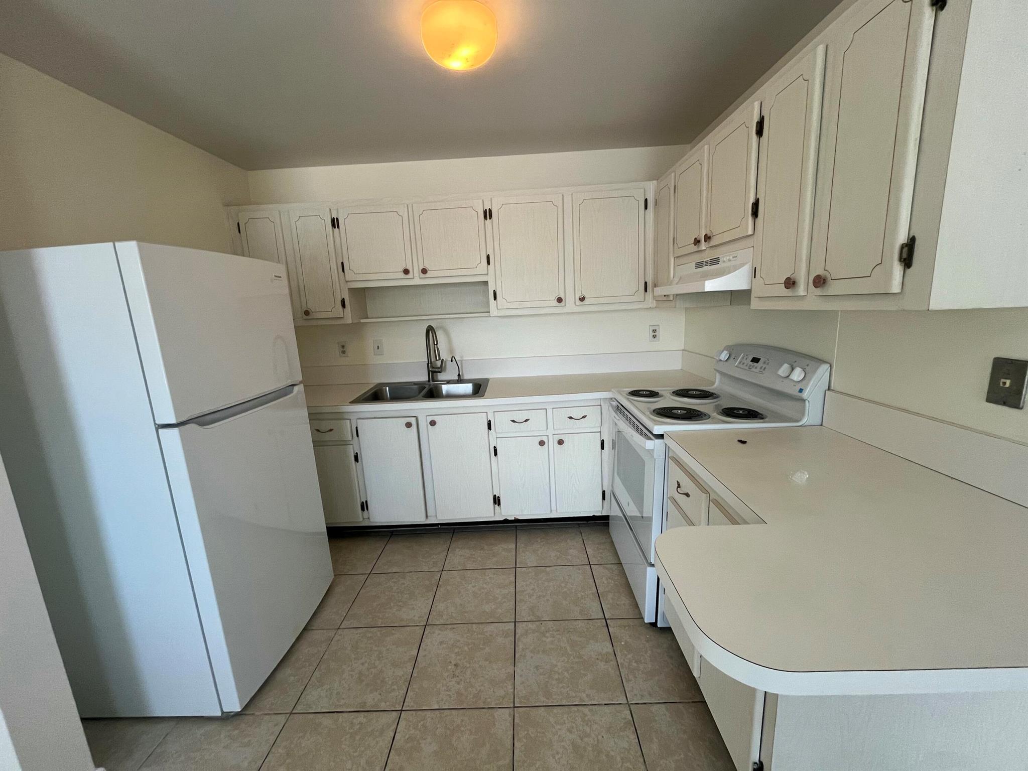 810 Lake Shore Drive Apt 29