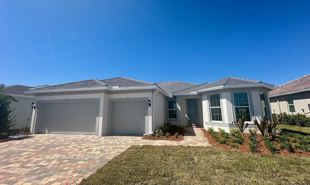 Photo of 13562 SW Vermillion Circle #Stellar 823, Port Saint Lucie, FL 34987 (MLS # R11104995)