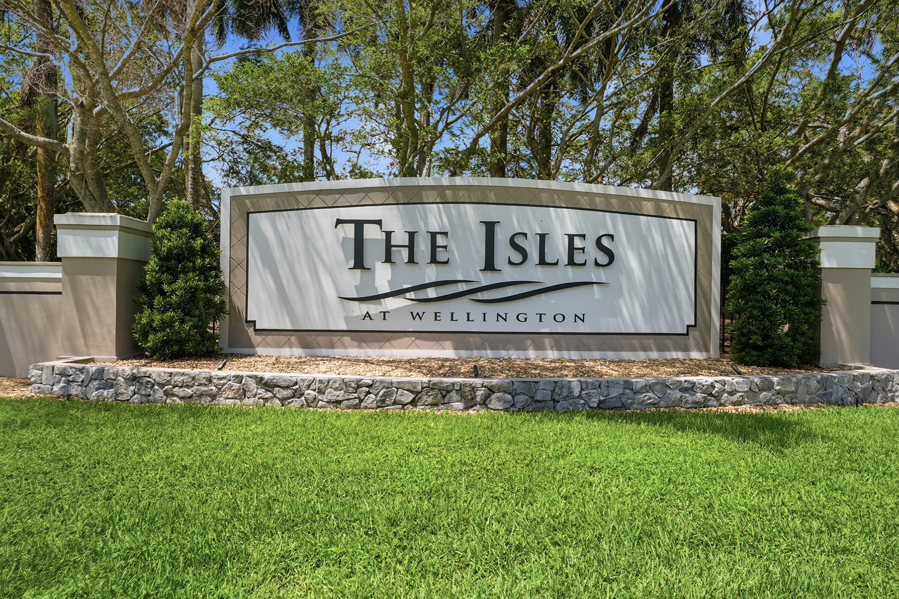 ISLES AT WELLINGTON 2 - Residential