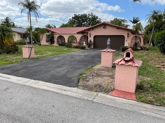 Easy show on Supra lockbox! New Barrel Tile roof in 2023! Ready to move in home. Owner will sell furniture. Wide open plan from kitchen and kitchen seating area to the swimming pool. Separate formal dining room, two and a half baths. Large two car garage and separate laundry room. Quiet neighborhood.