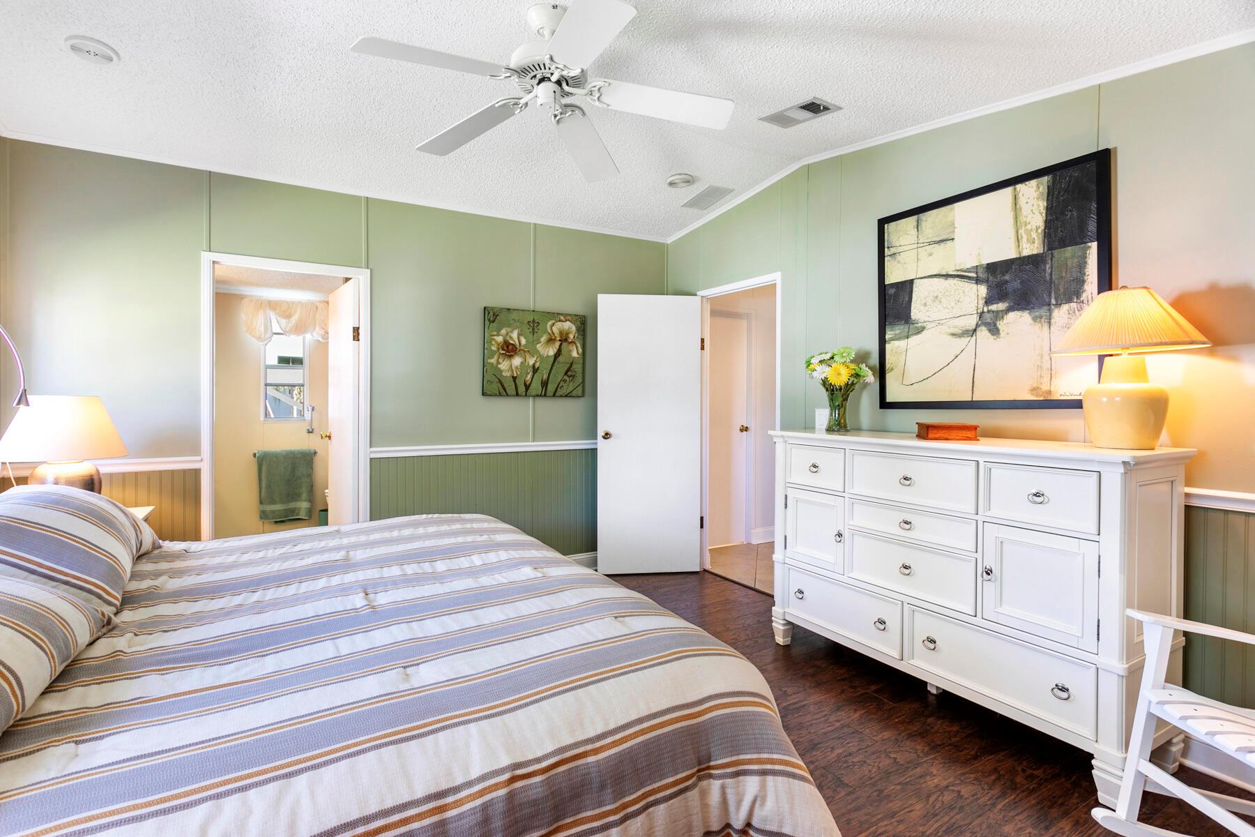 JAMAICA BAY MOBILE HOME C - Residential