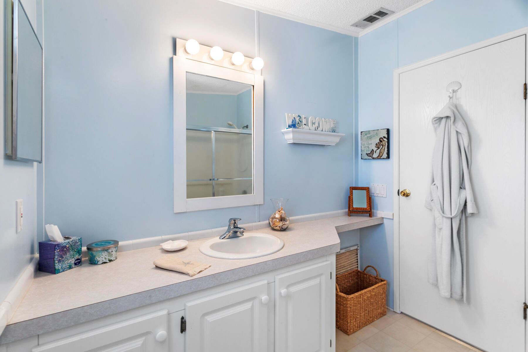 JAMAICA BAY MOBILE HOME C - Residential