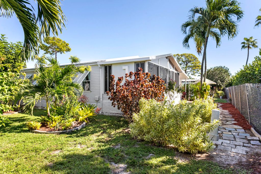 Photo of 12018 Iguana Bay, Boynton Beach, FL 33436 (MLS # R11137626)