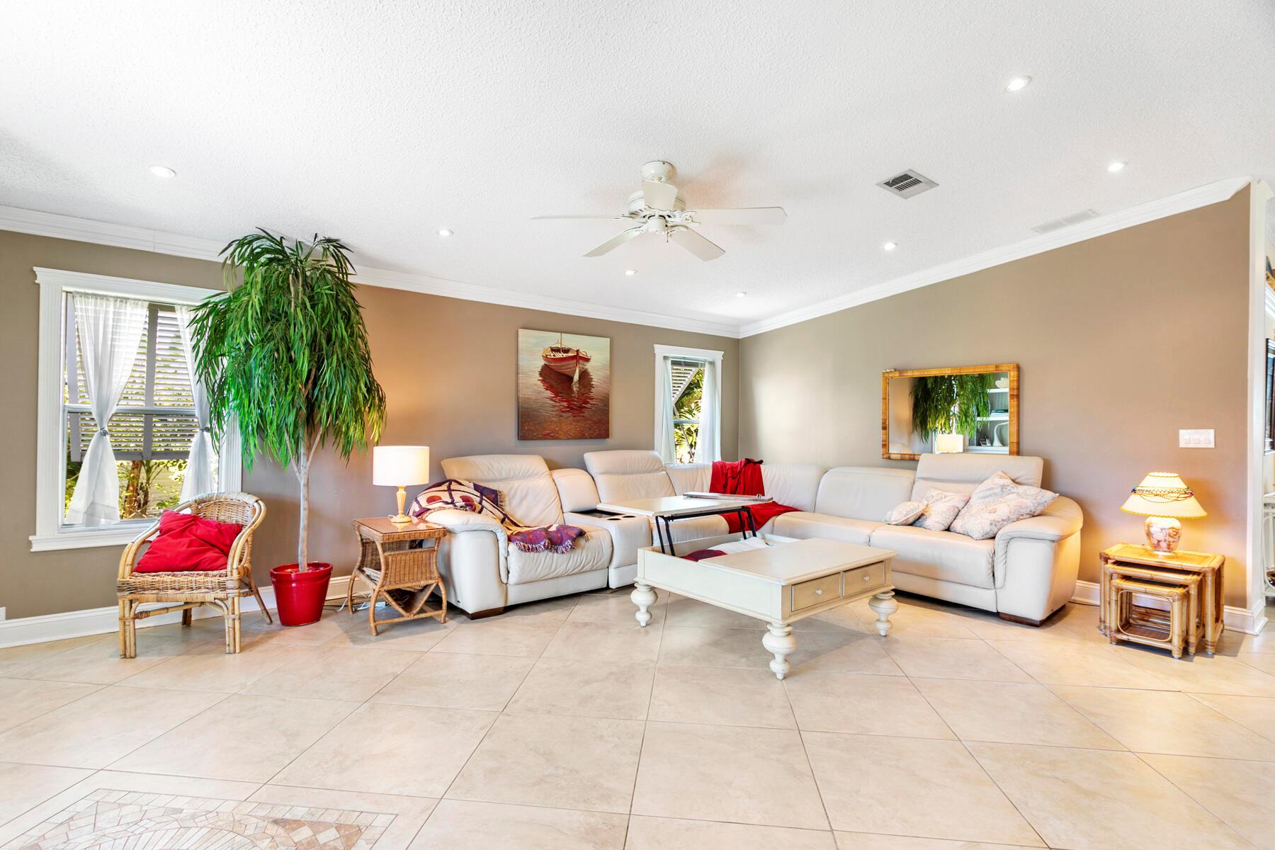 JAMAICA BAY MOBILE HOME C - Residential