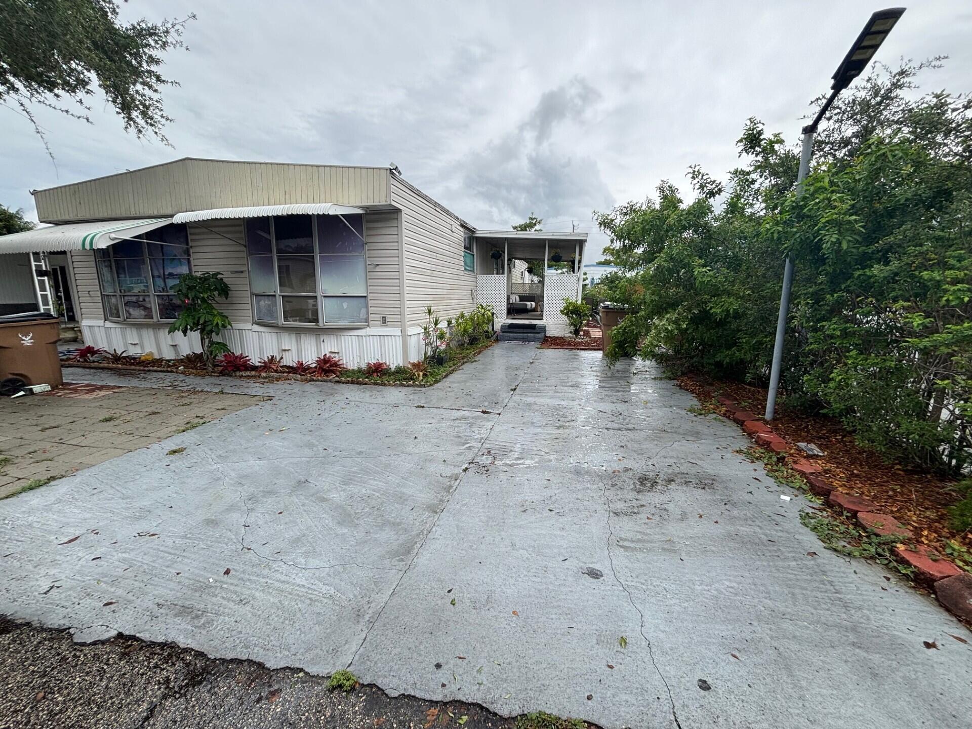 4911 NW 1st Way, Pompano Beach, FL, 33064/$110,000 4 4911 NW 1st Way