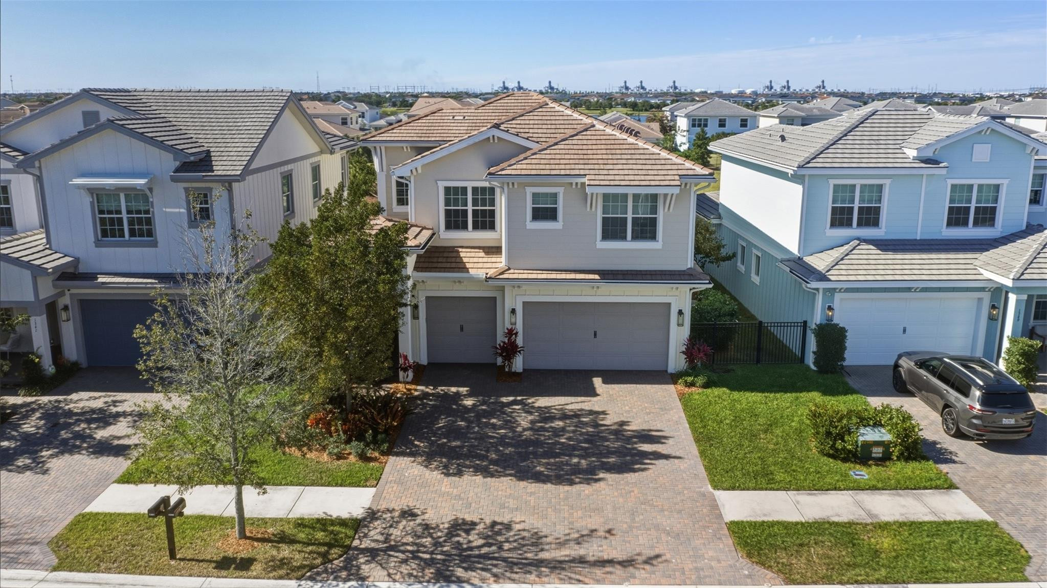 ARDEN PUD POD G SOUTH - Residential Lease