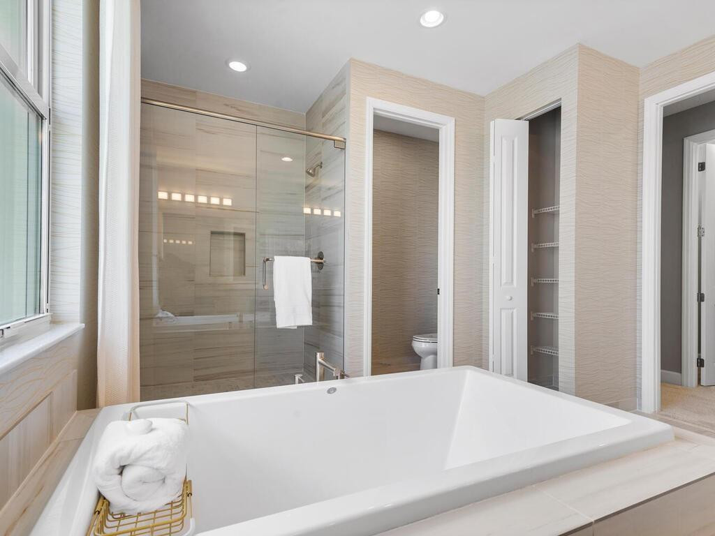 ARDEN PUD POD G SOUTH - Residential Lease