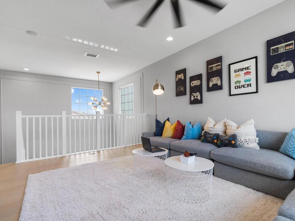 ARDEN PUD POD G SOUTH - Residential Lease
