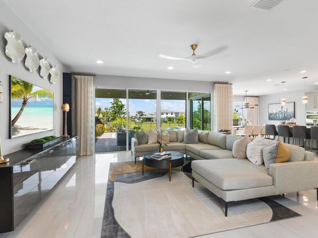 ARDEN PUD POD G SOUTH - Residential Lease