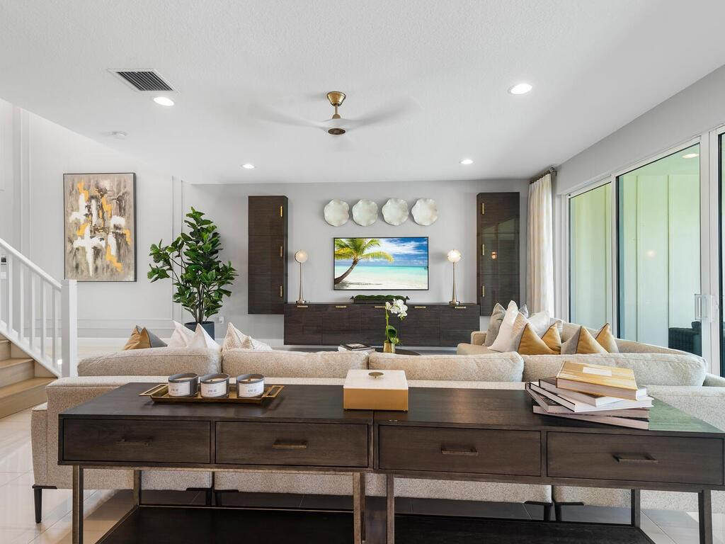 ARDEN PUD POD G SOUTH - Residential Lease