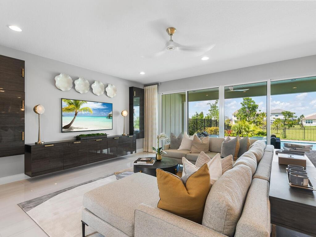 ARDEN PUD POD G SOUTH - Residential Lease