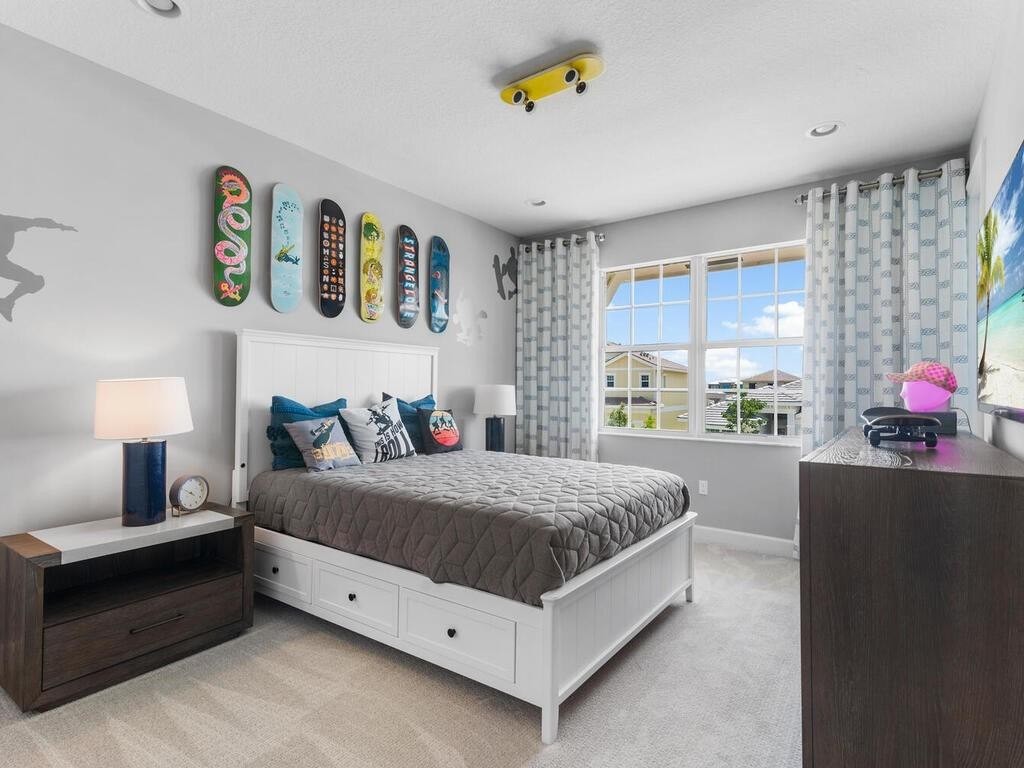 ARDEN PUD POD G SOUTH - Residential Lease
