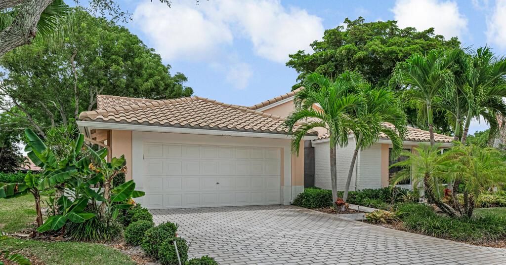 Photo of 4521 Catamaran Circle, Boynton Beach, FL 33436 (MLS # R11114109)