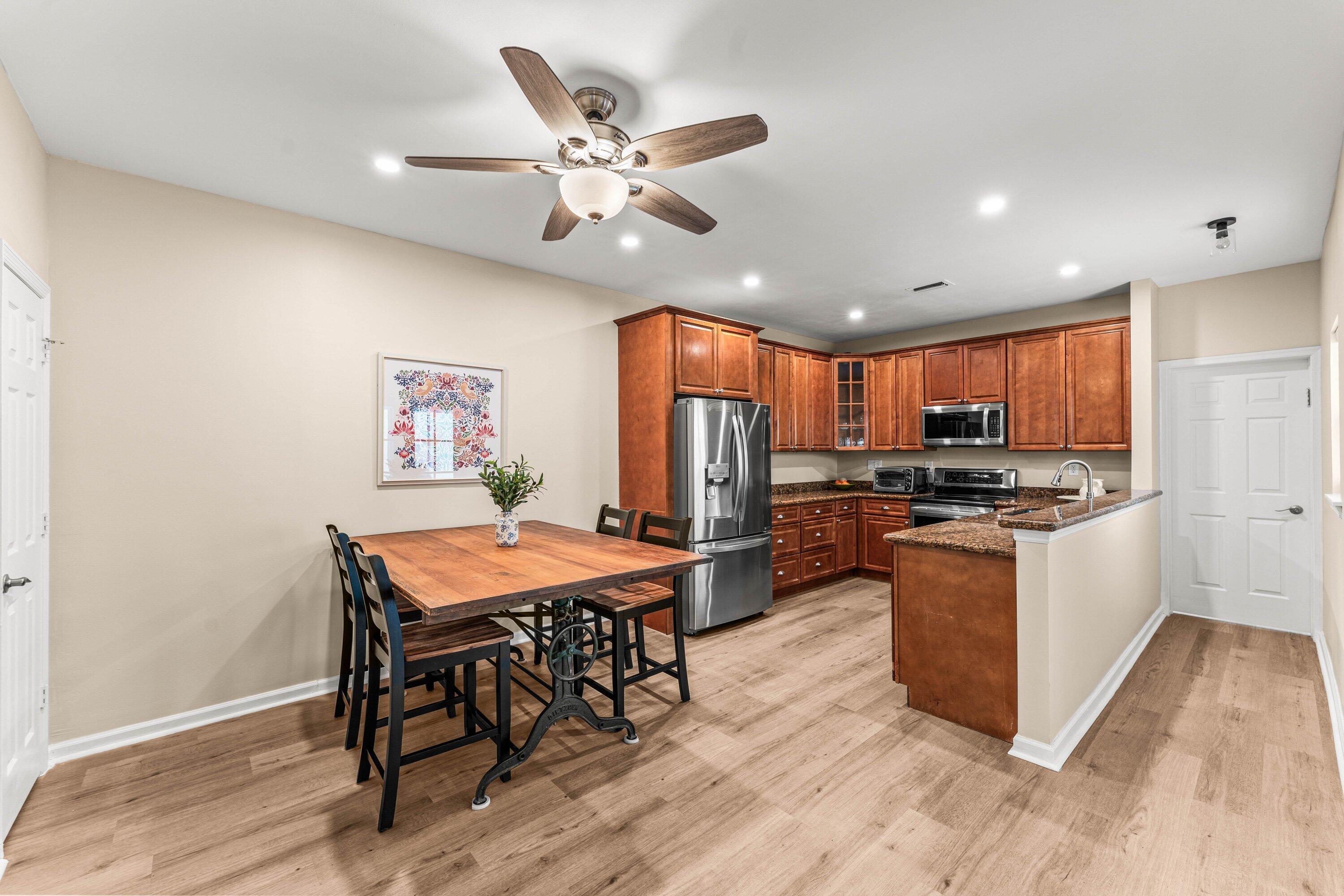 CHARLESTON PLACE - Residential