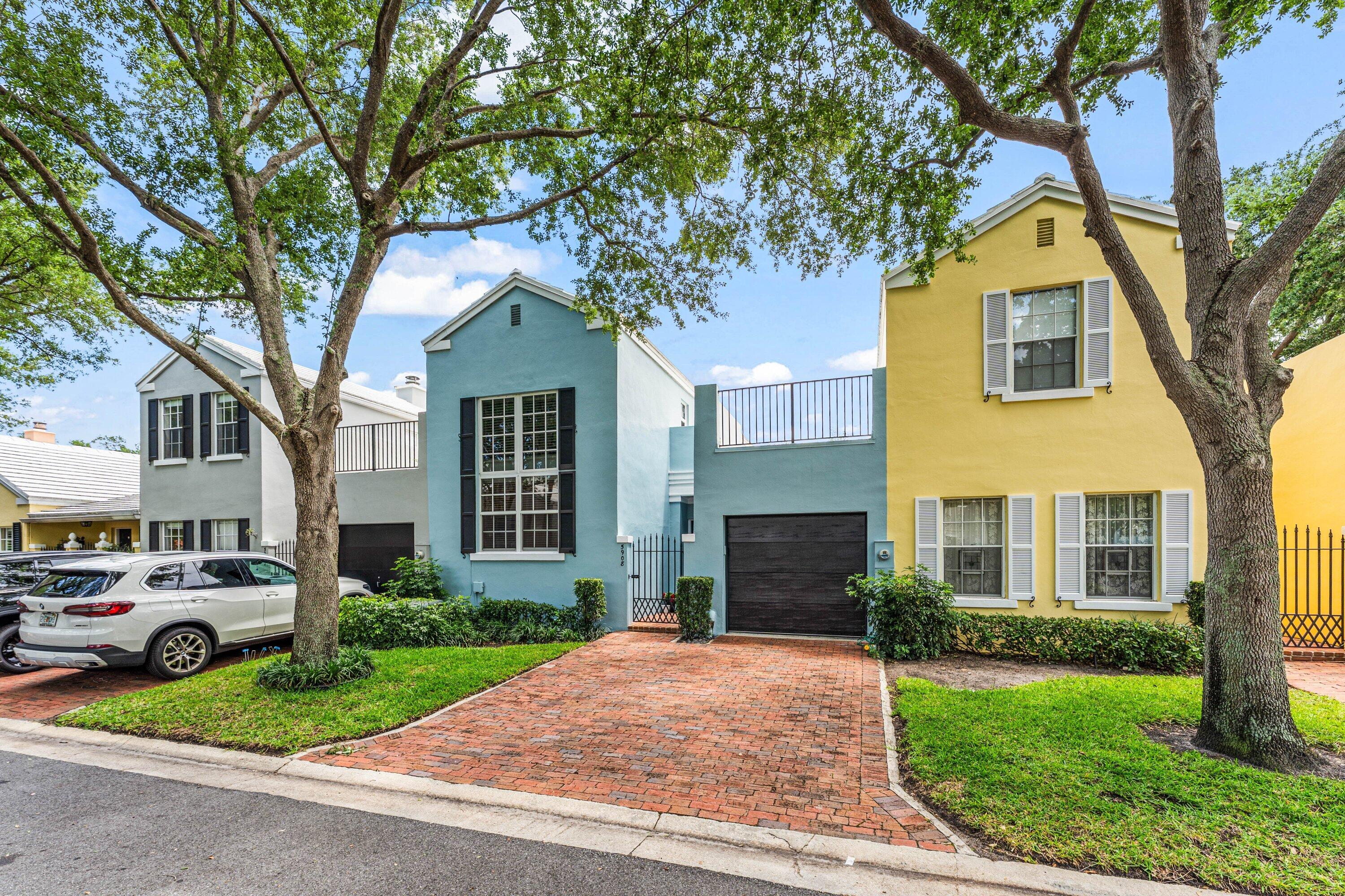 CHARLESTON PLACE - Residential