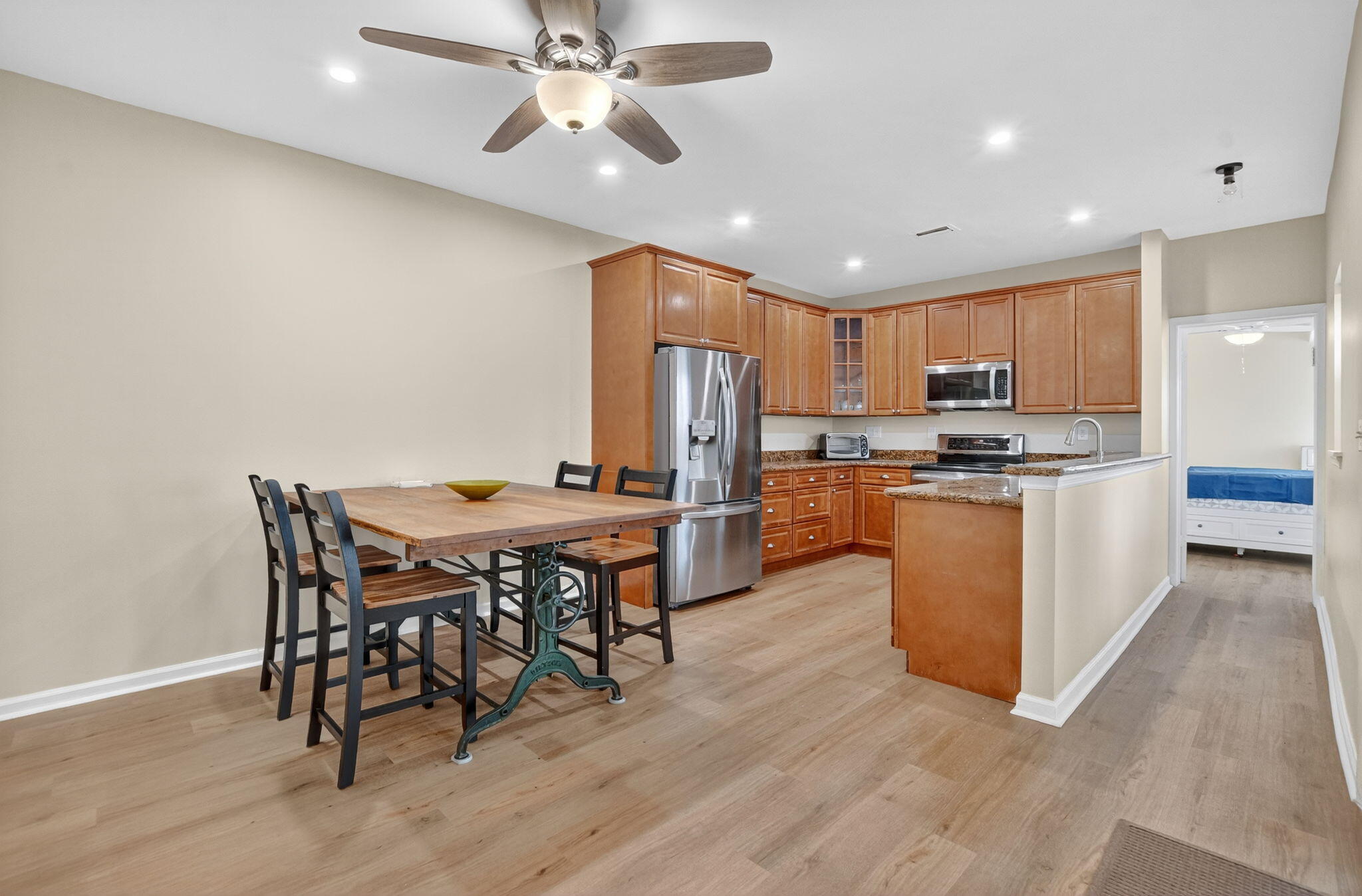 CHARLESTON PLACE - Residential