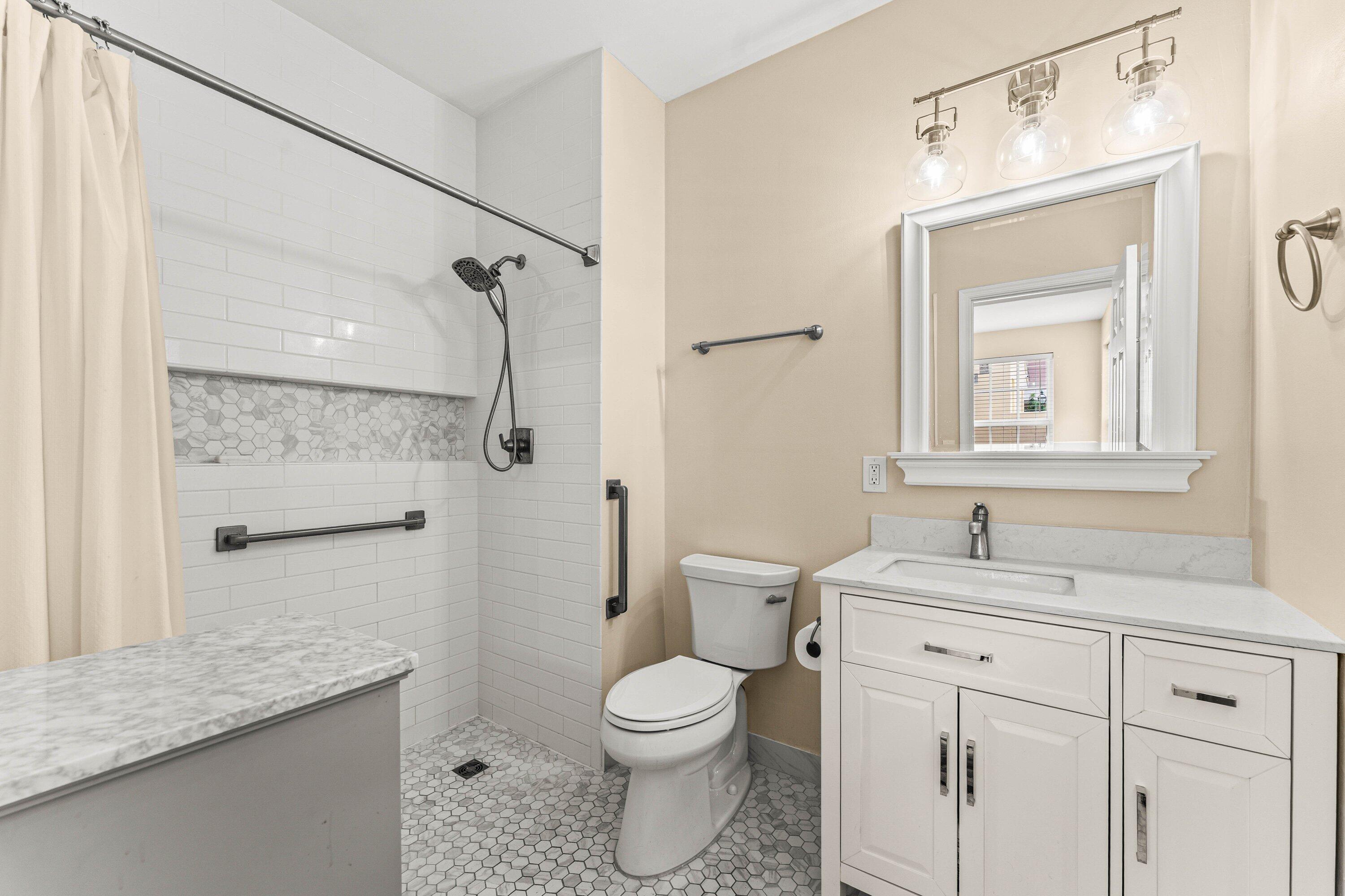 CHARLESTON PLACE - Residential