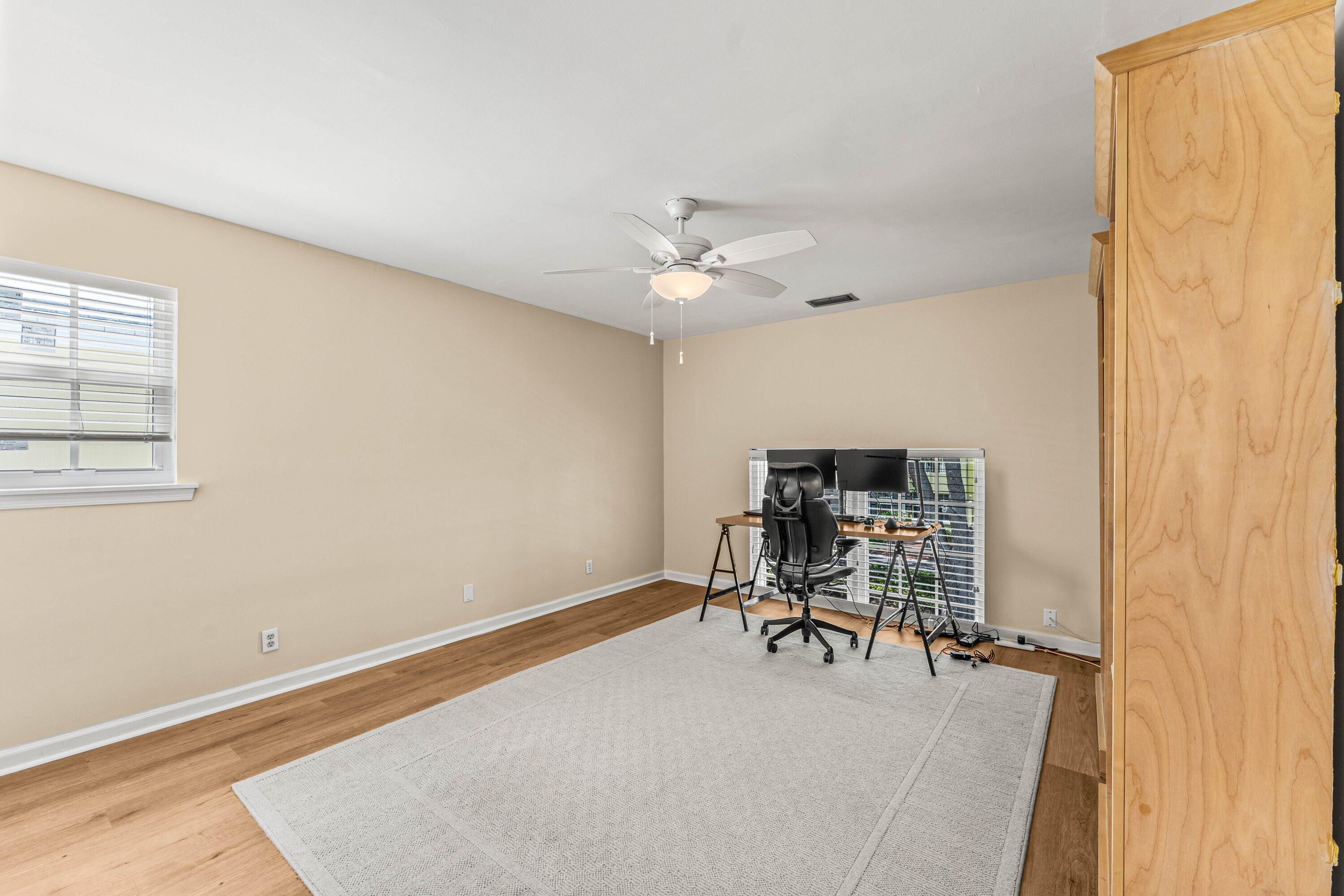 CHARLESTON PLACE - Residential