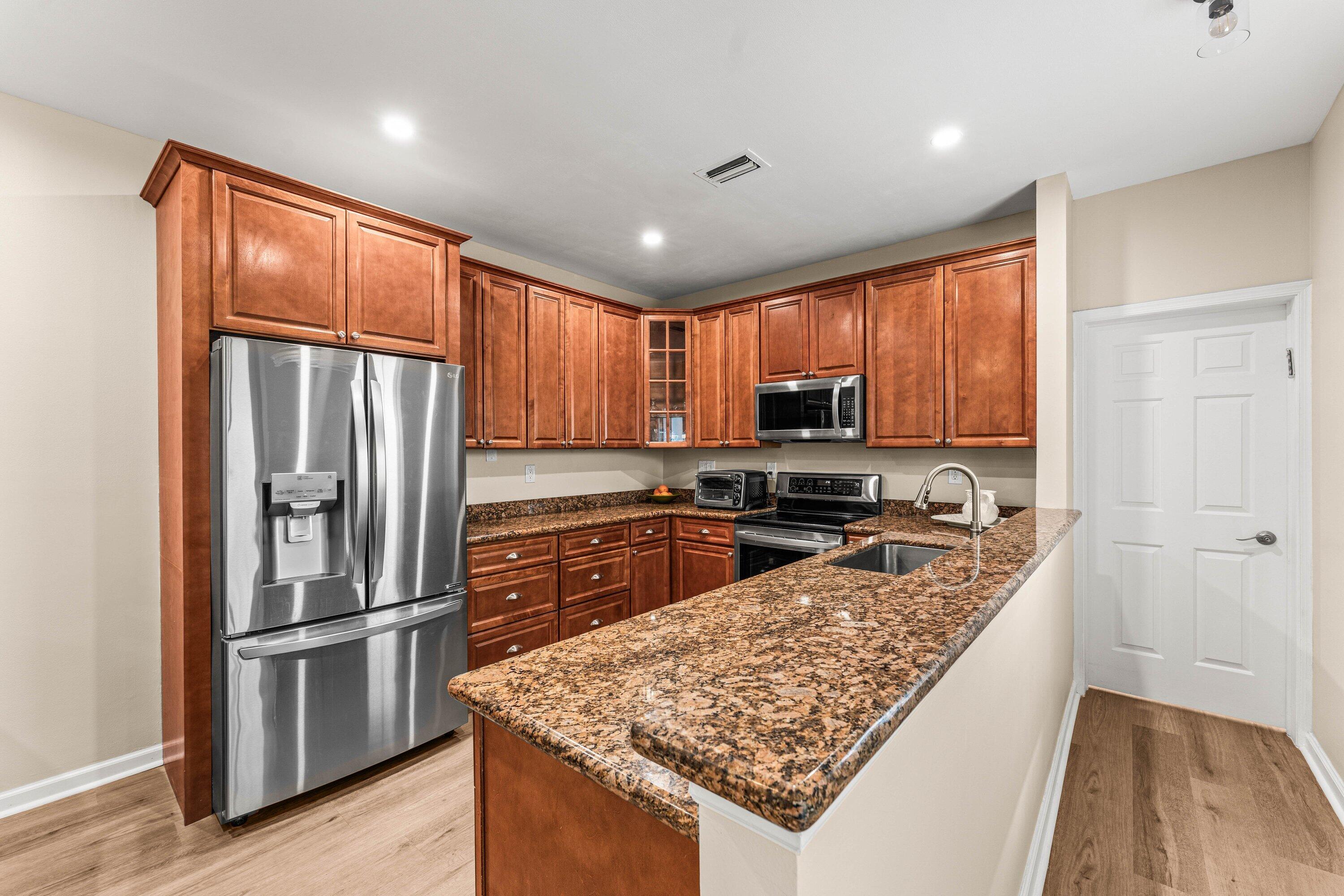 CHARLESTON PLACE - Residential