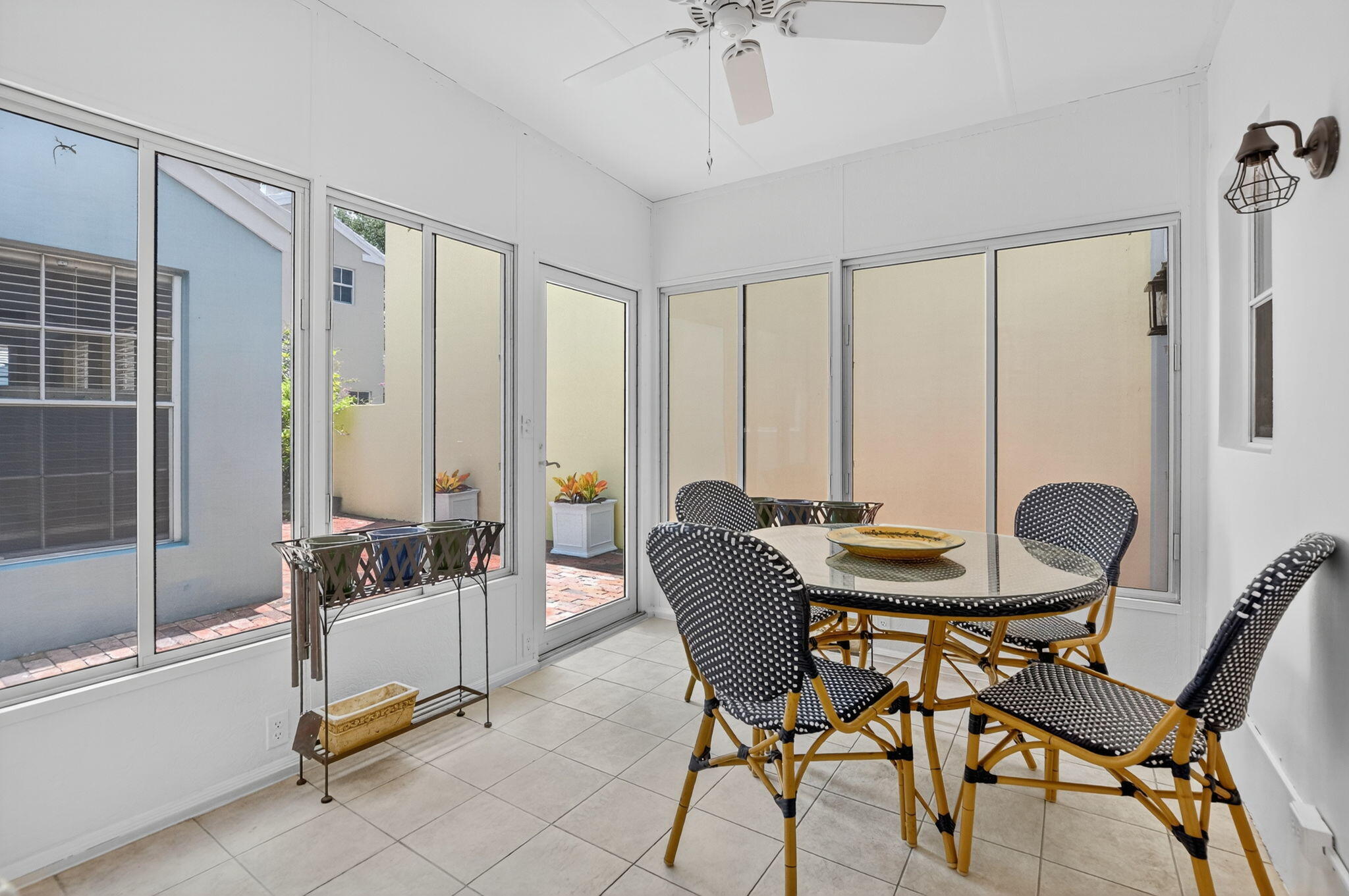 CHARLESTON PLACE - Residential