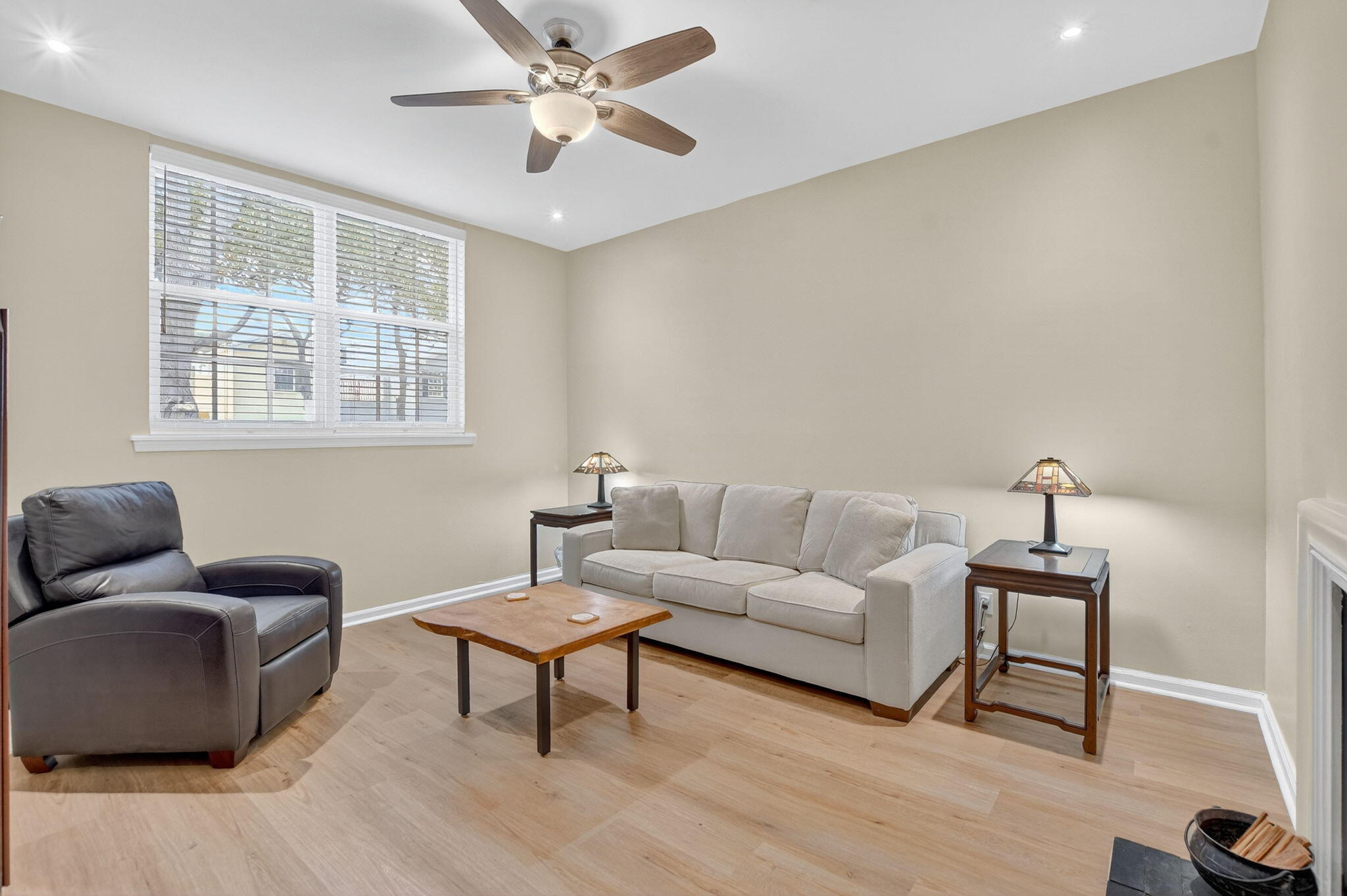 CHARLESTON PLACE - Residential