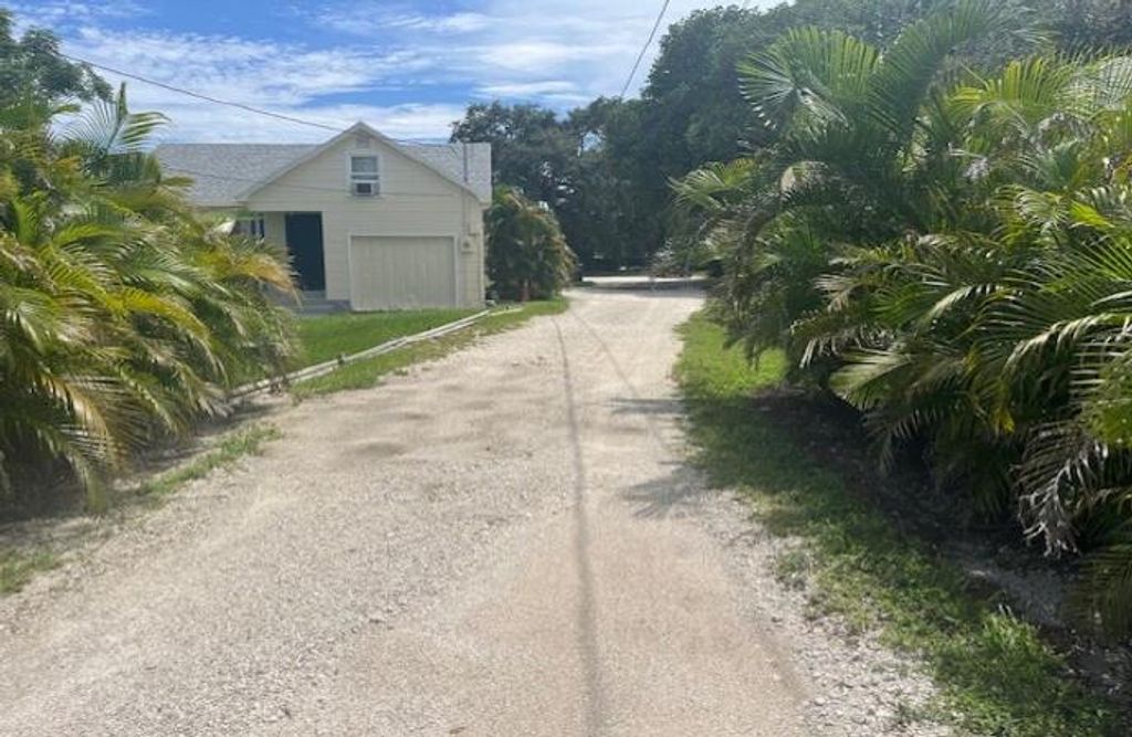 Photo of 17511755 4th Avenue N, Lake Worth Beach, FL 33460 (MLS # R11053962)