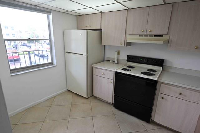 ISLAND CLUB ONE CONDO - Residential