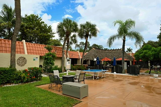 ISLAND CLUB ONE CONDO - Residential