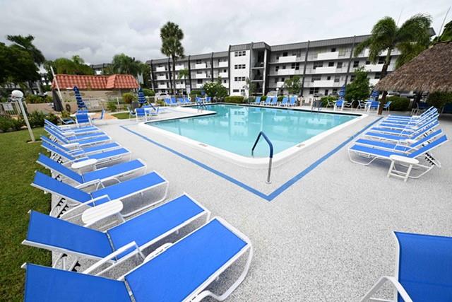 ISLAND CLUB ONE CONDO - Residential