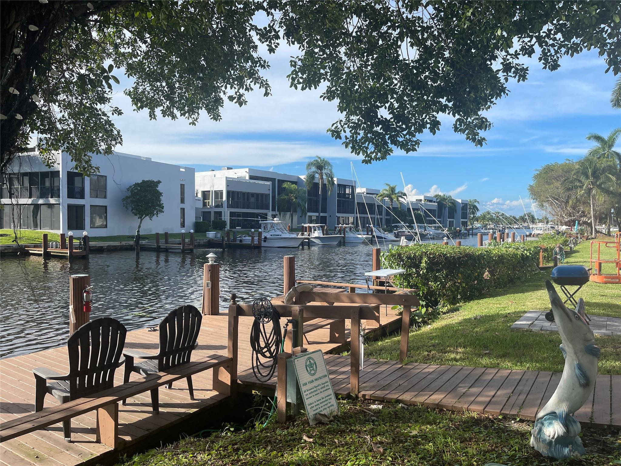 ISLAND CLUB ONE CONDO - Residential