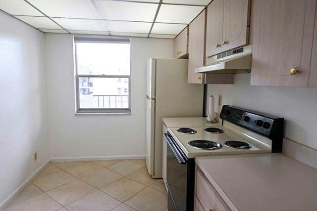 ISLAND CLUB ONE CONDO - Residential