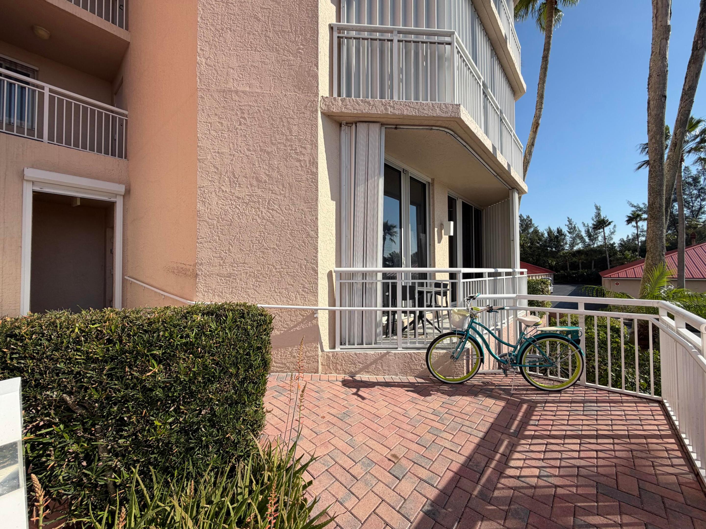 HIBISCUS BY THE SEA CONDOMINIUM - Residential