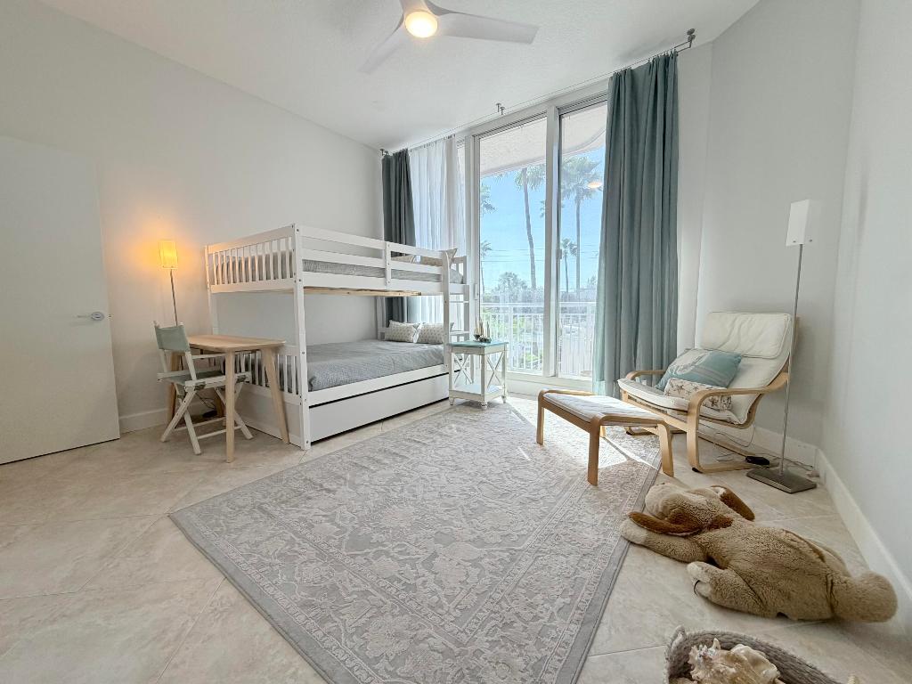 HIBISCUS BY THE SEA CONDOMINIUM - Residential