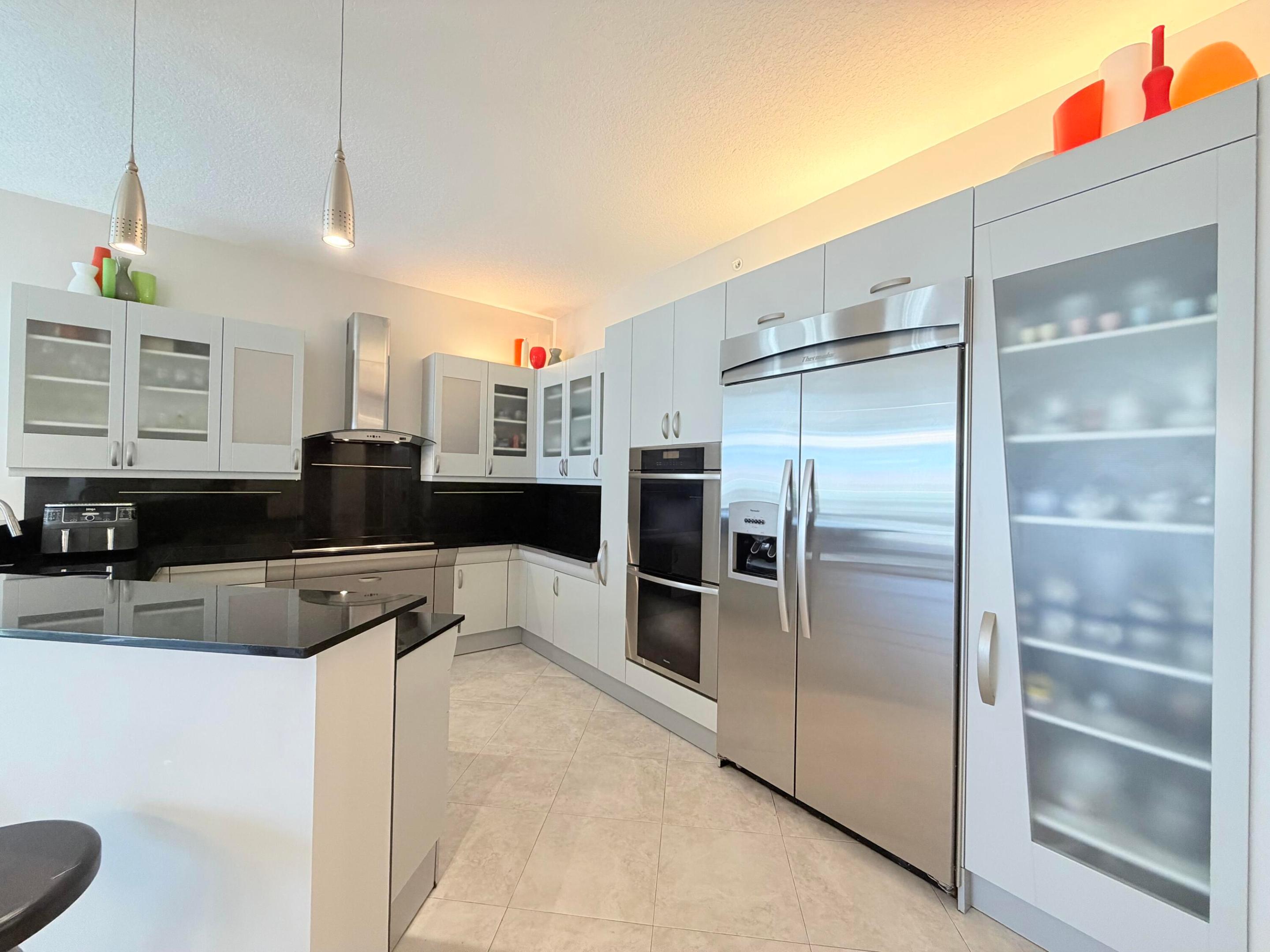 HIBISCUS BY THE SEA CONDOMINIUM - Residential