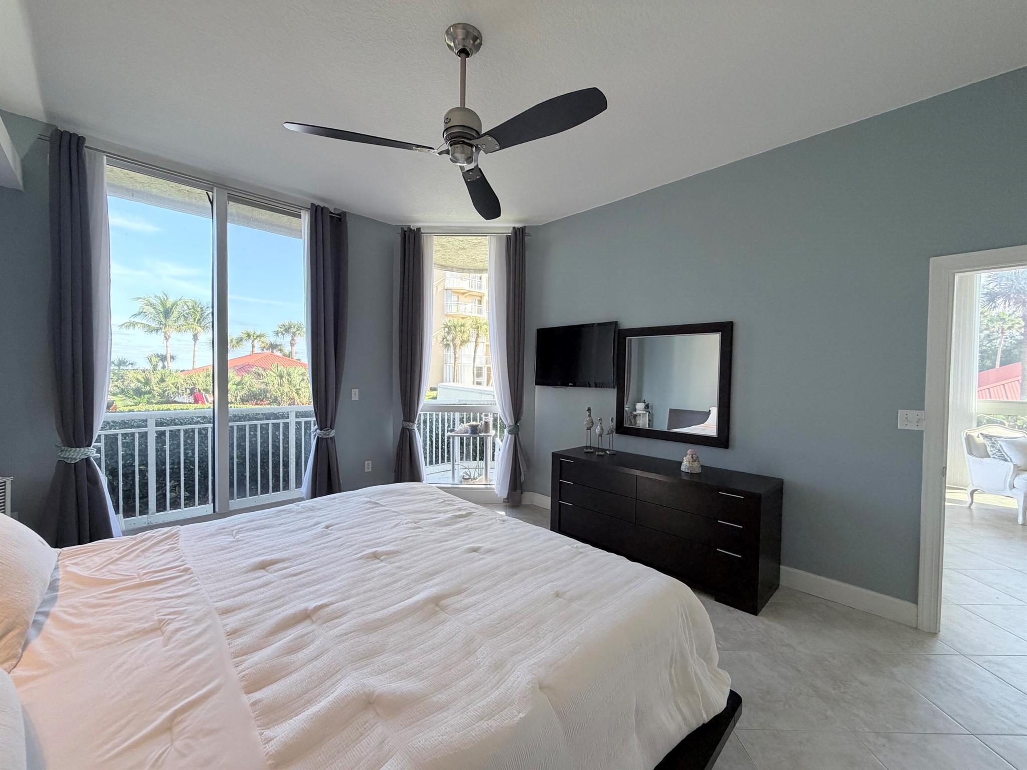 HIBISCUS BY THE SEA CONDO - Residential