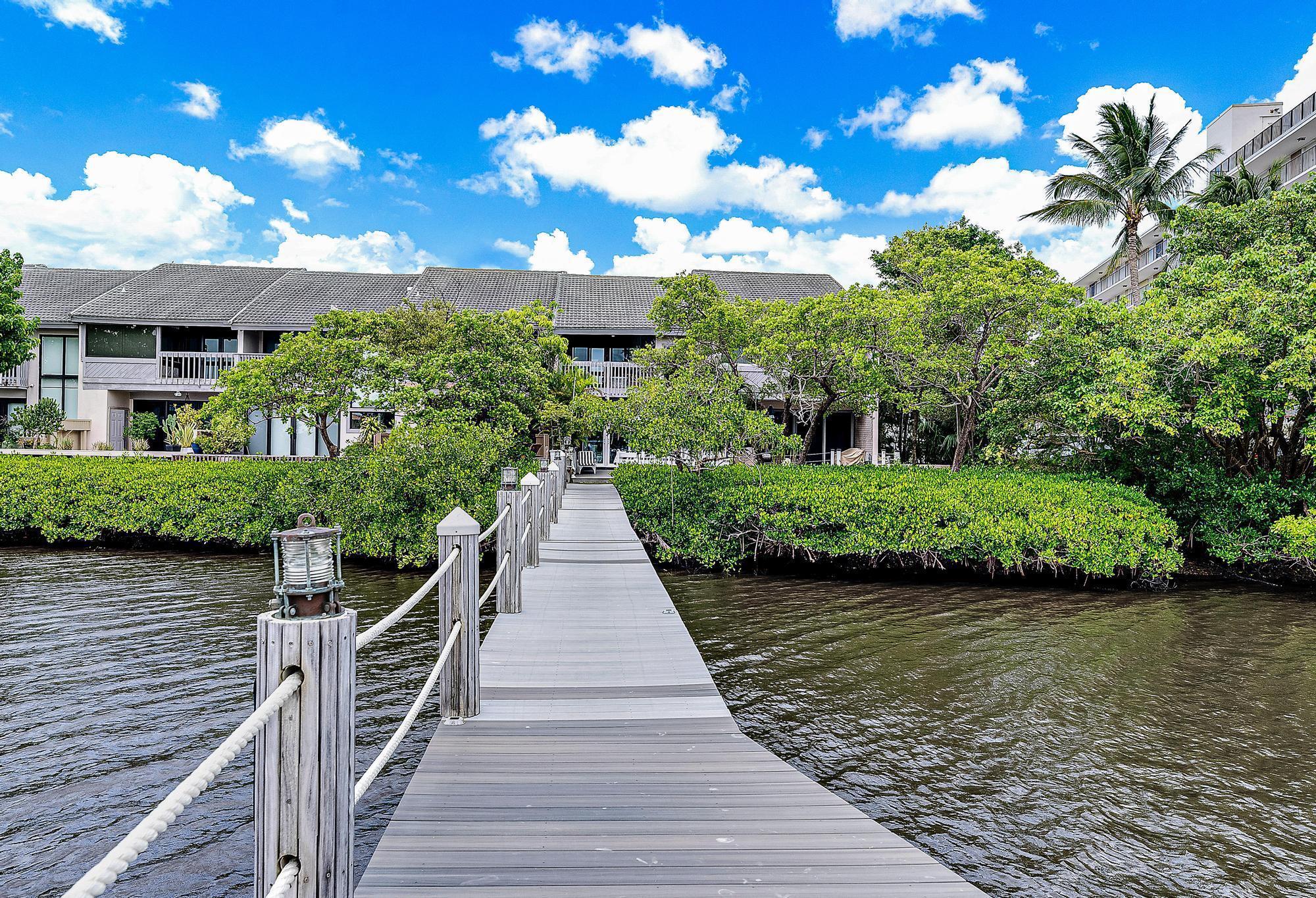 Sausalito Townhouses - Residential Lease