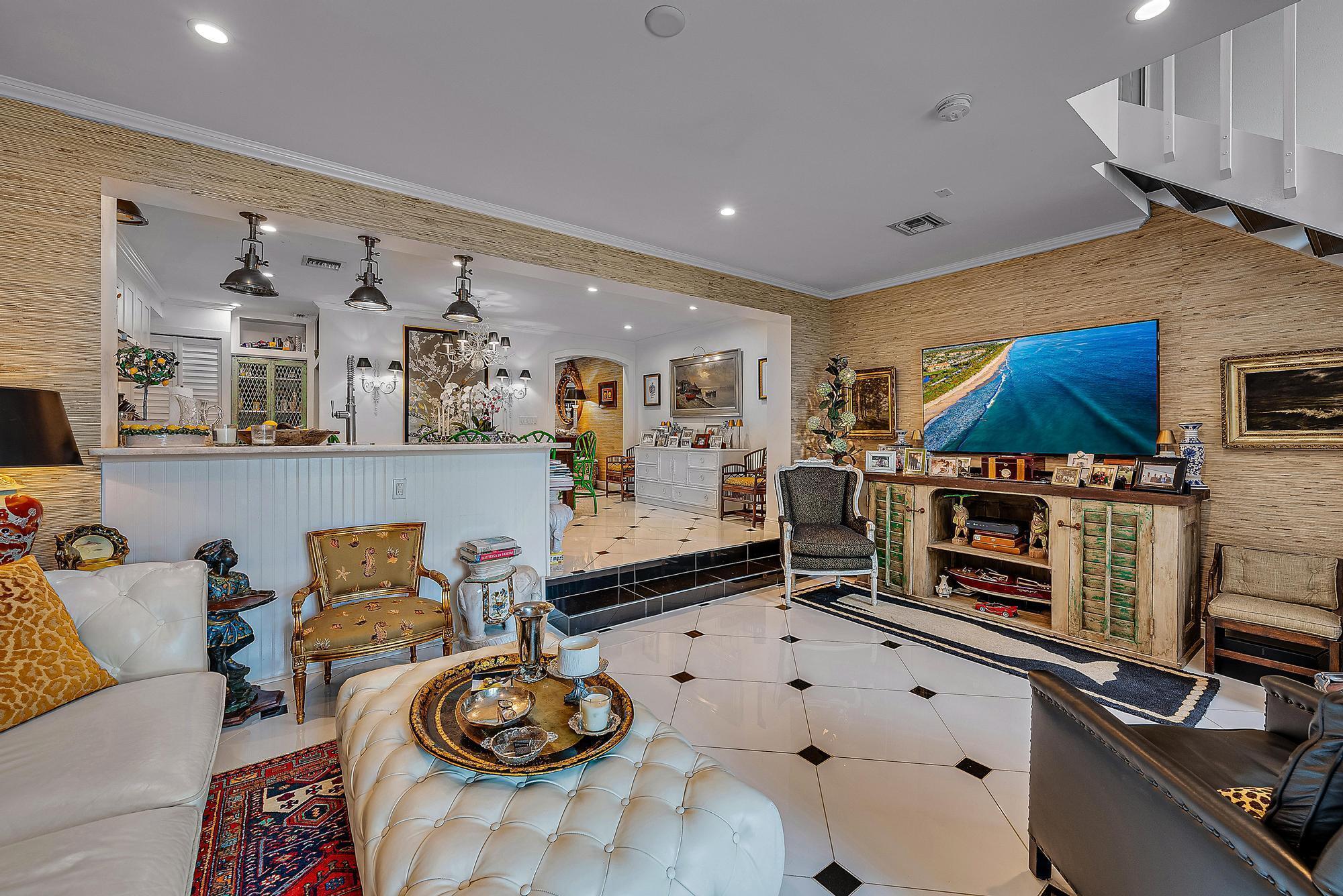 Sausalito Townhouses - Residential Lease