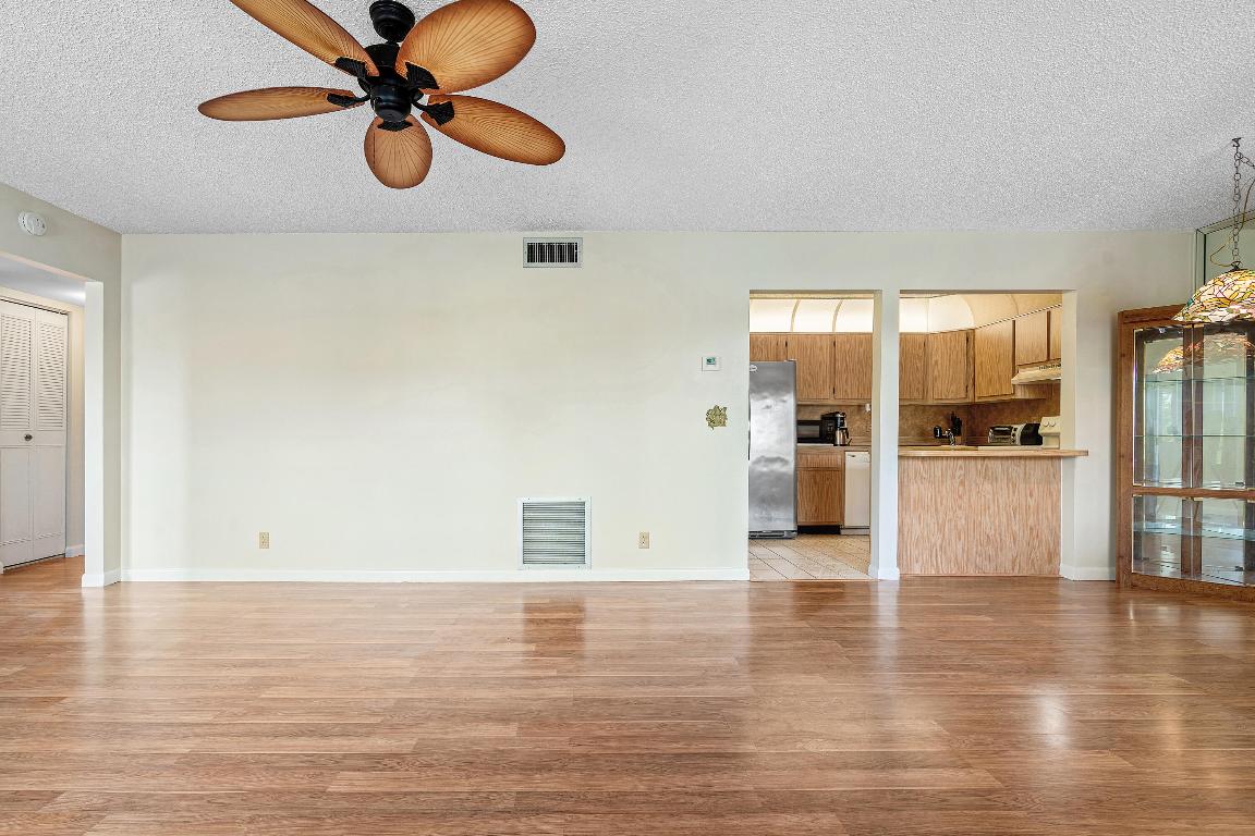 PINE RIDGE SOUTH IV CONDO - Residential